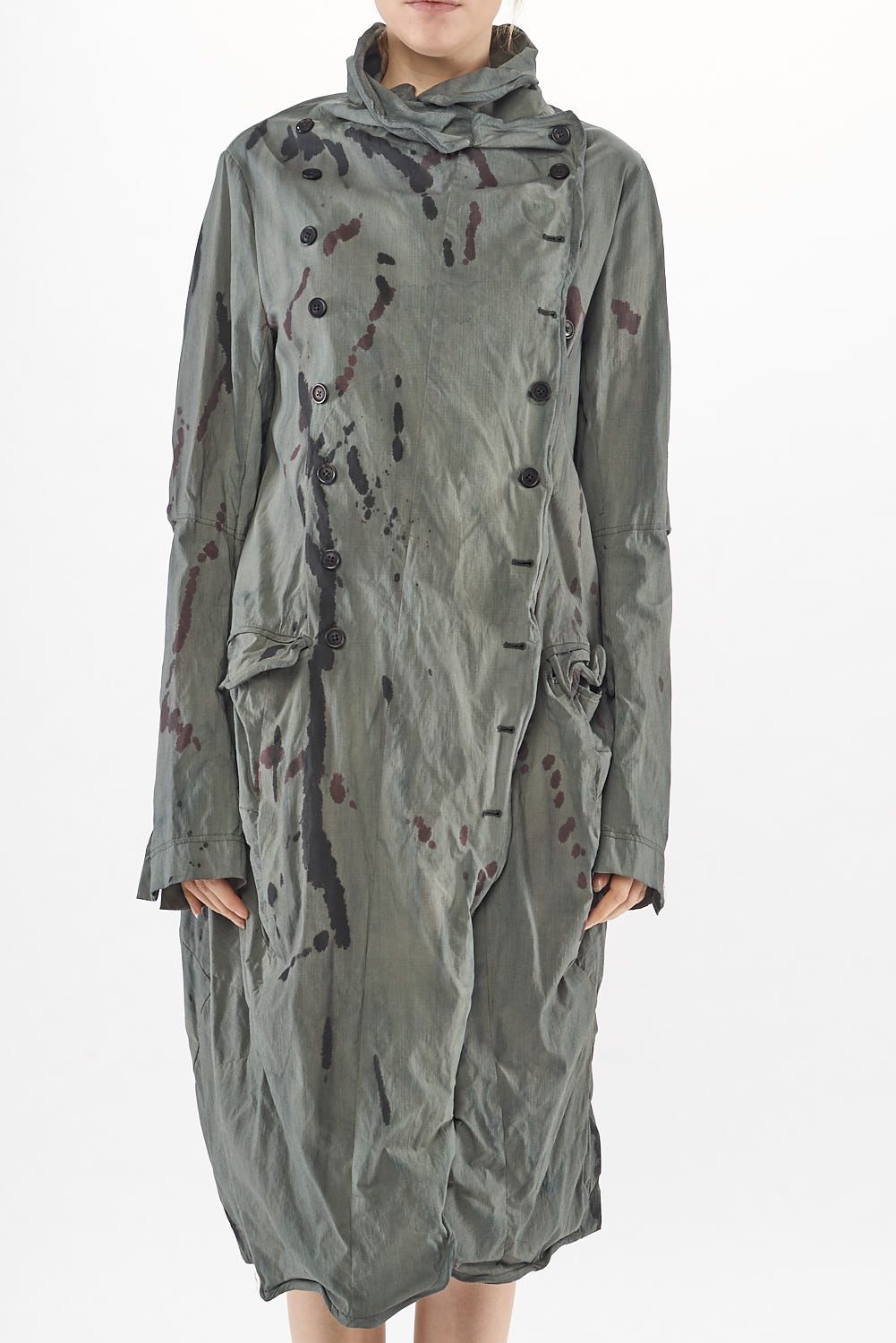 langer und asymmetrischer woll-stretch-mantel mit draht verstärkt