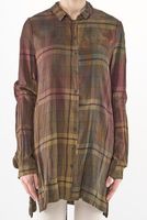 hüftlange und schmale viskose karo-bluse mit hemdblusenkragen