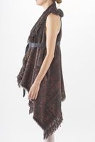 asymmetrische fransen-weste mit gürtel-applikation