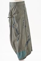 handbemalter und schmaler woll-stretch-rock mit angeschittenem, elastischen bund