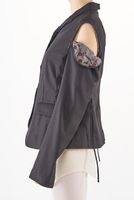 schmale schurwoll-jacke mit reißverschluss an der schulternaht