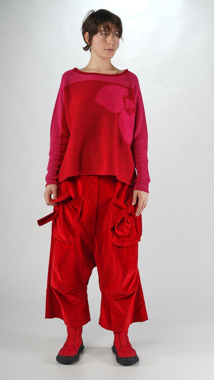 ausgestellter leinen strick pullover mit platziertem flock druck